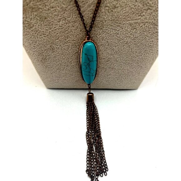 Turquoise Howlite Pendant Necklace With Tassel Chain. A99 - Picture 2 of 8